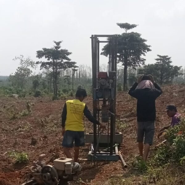 Biro SDM Polda Jabar Bangun Sumur Bor&hellip;