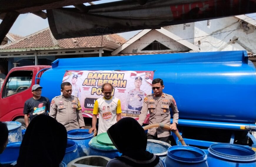 Ratusan Warga Talangmas Sambut Bantuan…