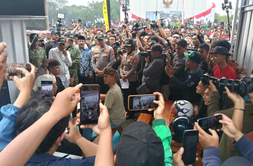 Dari Mahasiswa hingga Petani, Ribuan…