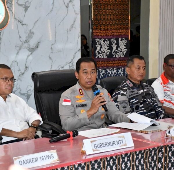 Pasca Gempa M 7,7, Polres Sikka Bergerak Cepat&hellip;