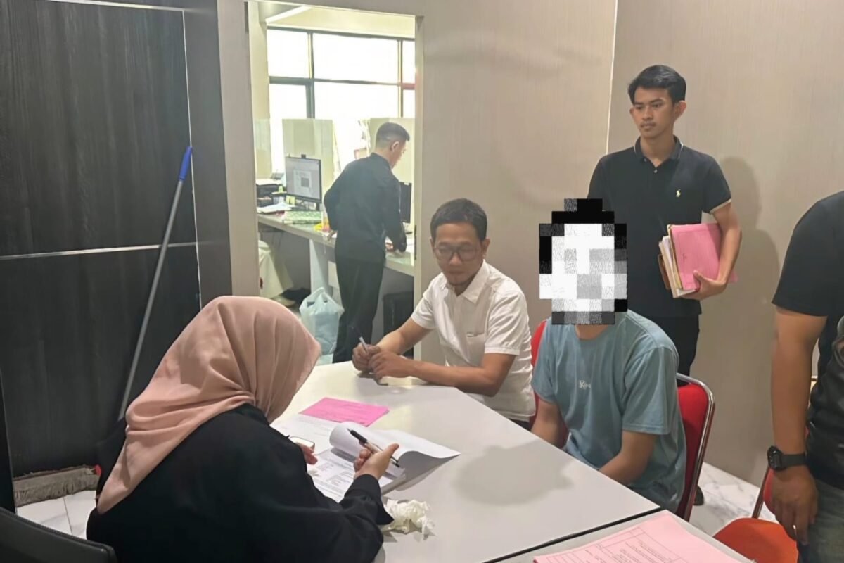 Polsek Ciruas Limpahkan Perkara Penggelapan ke Kejari…