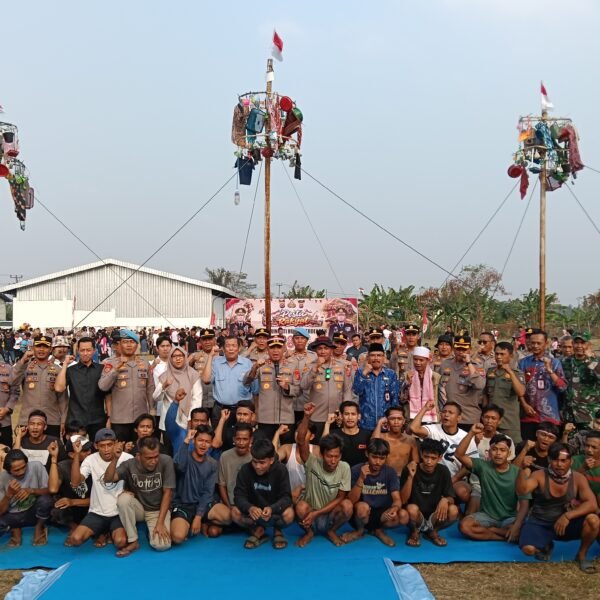 Pesta Rakyat Polres Serang, Kapolda Banten Bagikan Bonus&hellip;