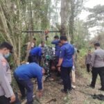 Polisi dan Damkar Evakuasi Kerbau yang Terperosok ke Sumur 11 Meter
