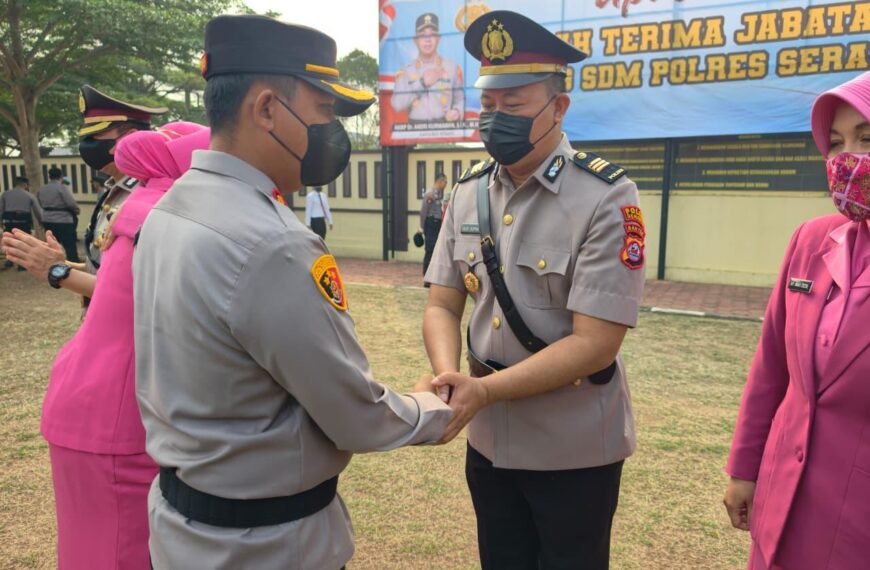 Kapolres Serang Pimpin Sertijab Kabag&hellip;