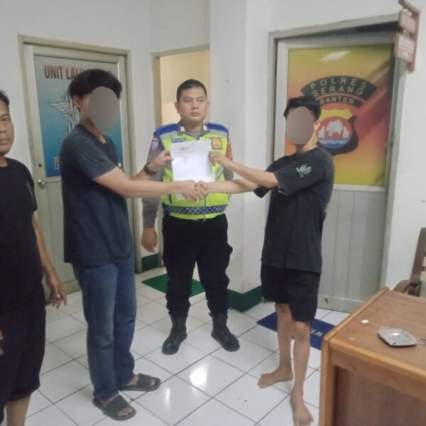 Gerak Cepat Polsek Cikande Damaikan Perselisihan Sopir Angkot
