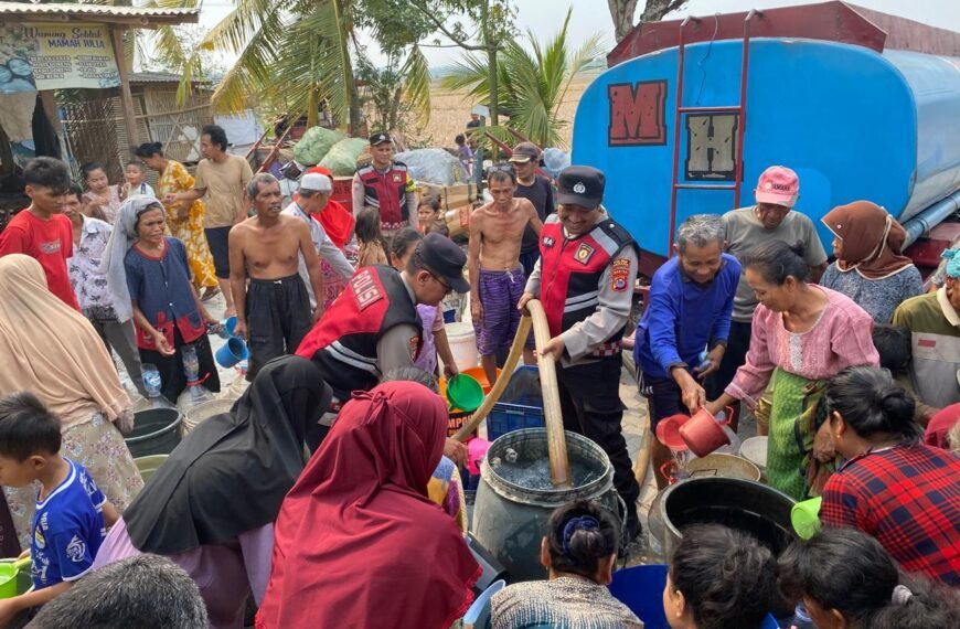 Polsek Cikande Salurkan 8.000 Liter&hellip;