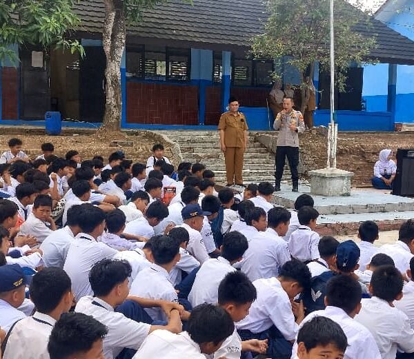 Kapolsek Pamarayan Beri Pembinaan Ratusan Siswa, Cegah&hellip;