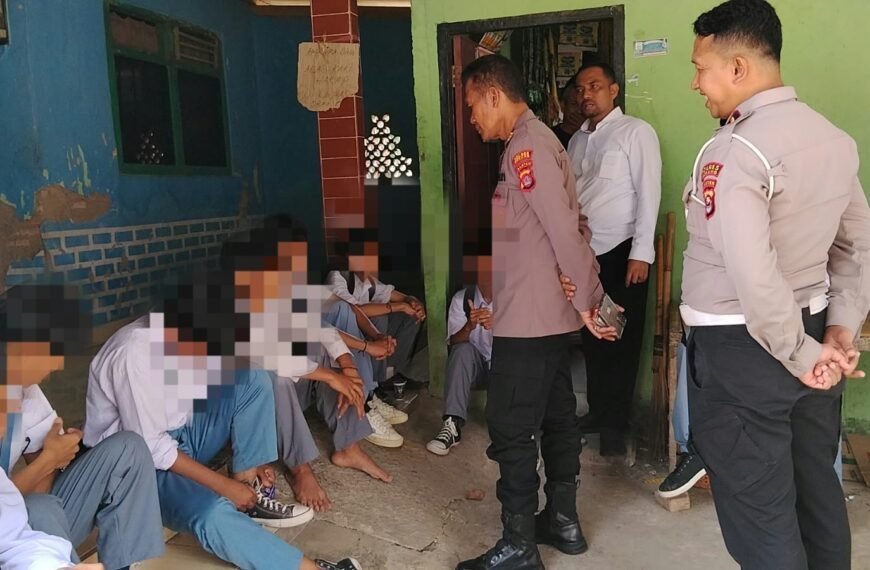 Temui Pelajar Nongkrong di Warung,&hellip;