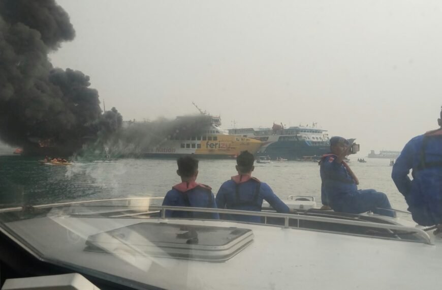 KMP Batu Mandi Terbakar di Perairan Pulau&hellip;